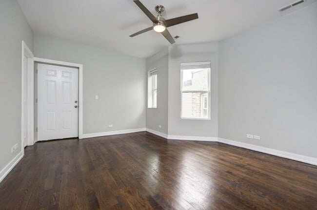 Photo - 3015 W Wellington Ave