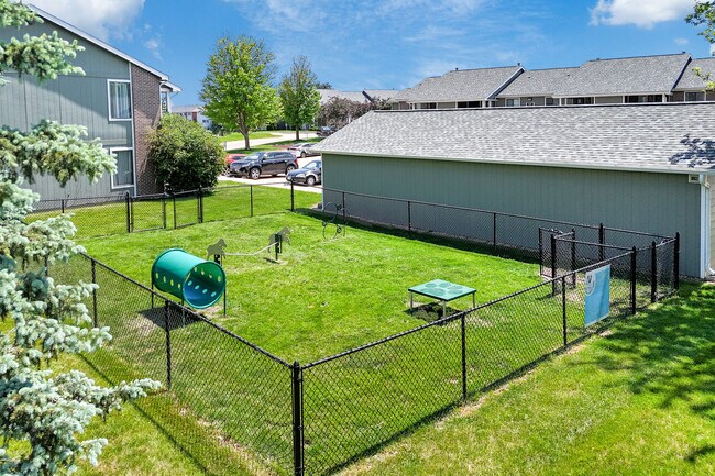 Photo - Country Hill