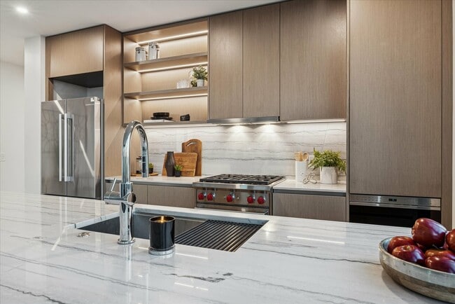 Photo - 610 Davis St Unit 3102