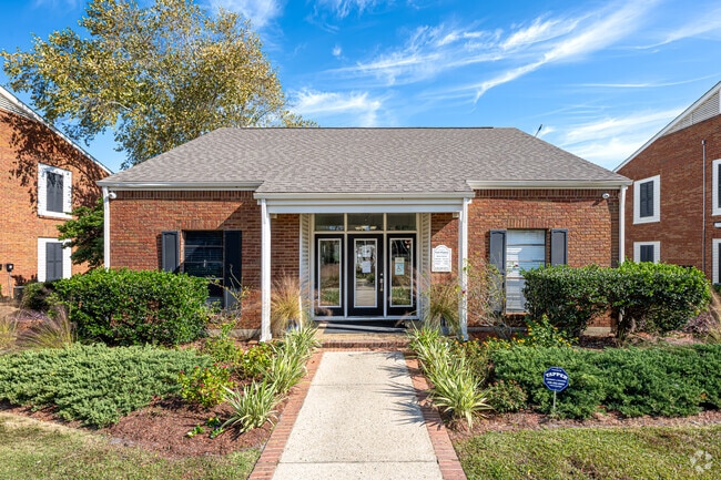 Leasing Office