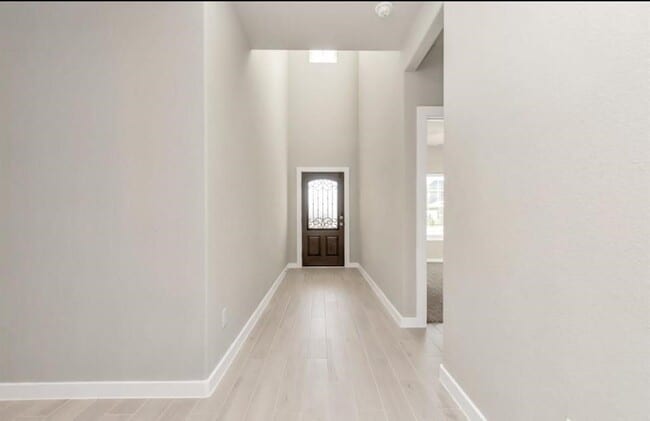 Photo - 607 Ellwood Terrace Ln
