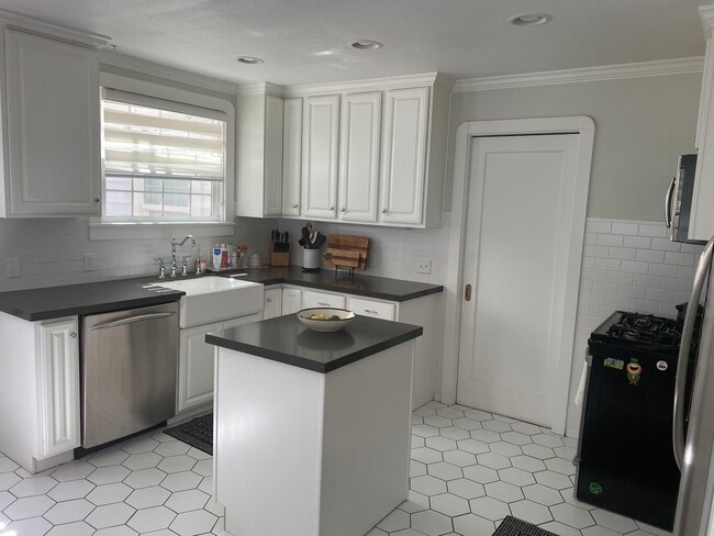 Photo - 2315 Dwight Way