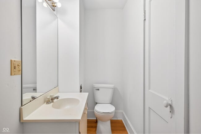 Photo - 930 7th St Unit C