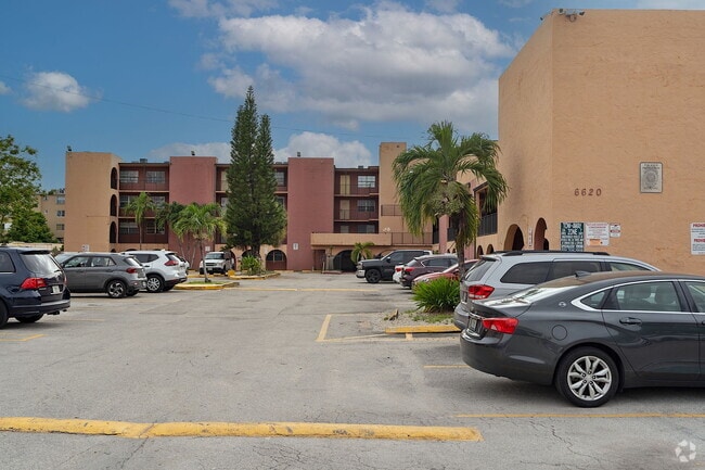 Building Photo - 6620 W 2nd Ct Unit 104 Rental