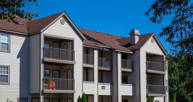 Woodbriar Apartment Homes