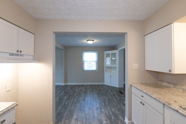 Photo - 5 bed 1.5 bath. Section 8 approved.