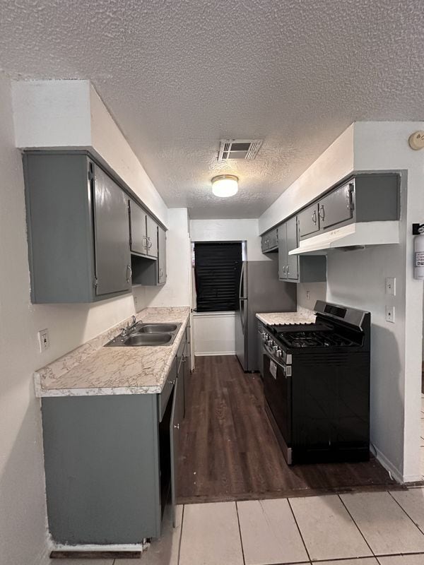 Photo - 145 S Dexter Dr