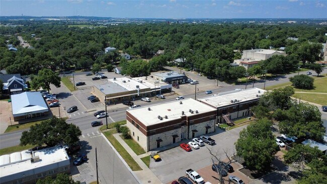 Photo - 609 E University Ave Unidad 201