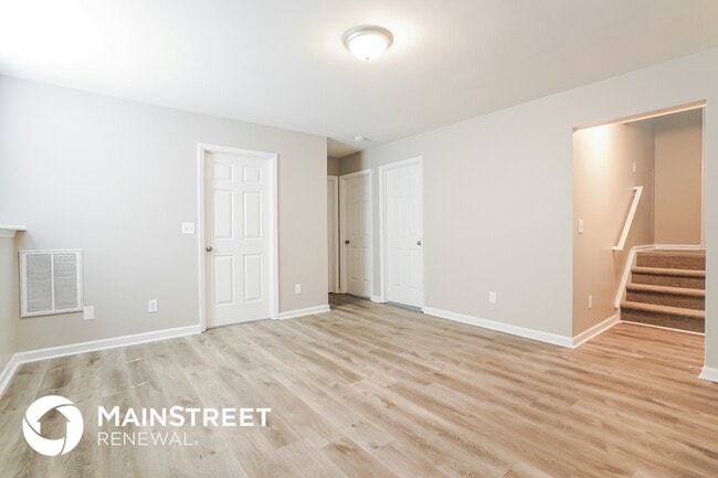 Photo - 107 Elmridge Dr