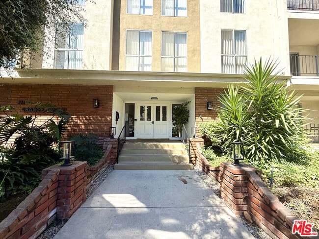 Photo - 711 Orange Grove Ave Unit 301