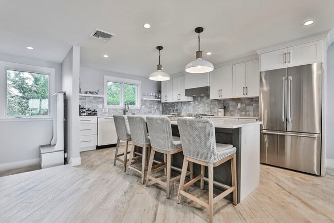 Photo - 45 Raymond St Unit 7