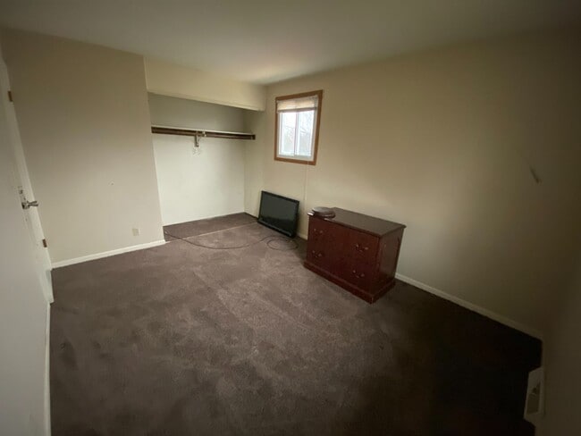 Photo - 906-908 Peterson Street Unit 906