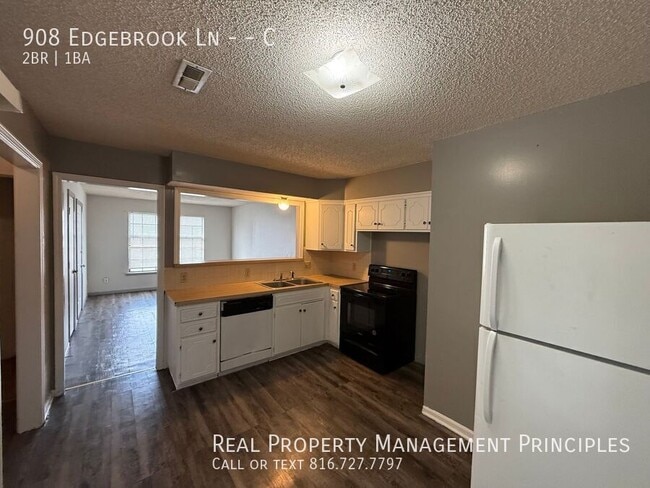 Photo - 908 S Edgebrook Ln Unidad C