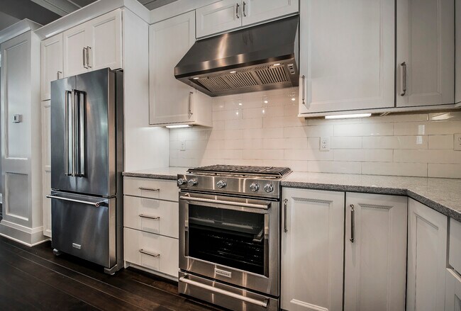 Photo - 118 W Starr Ave