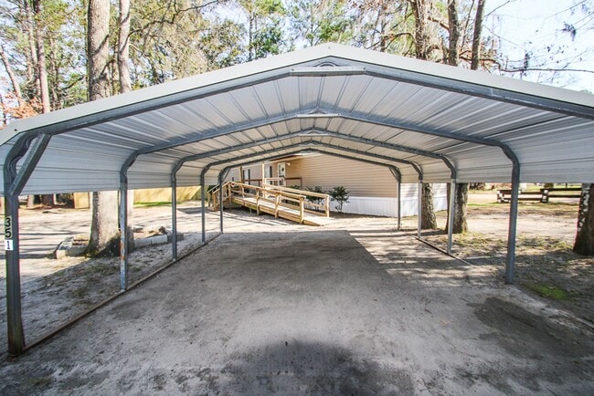 Photo - 351 Green Oaks Ct