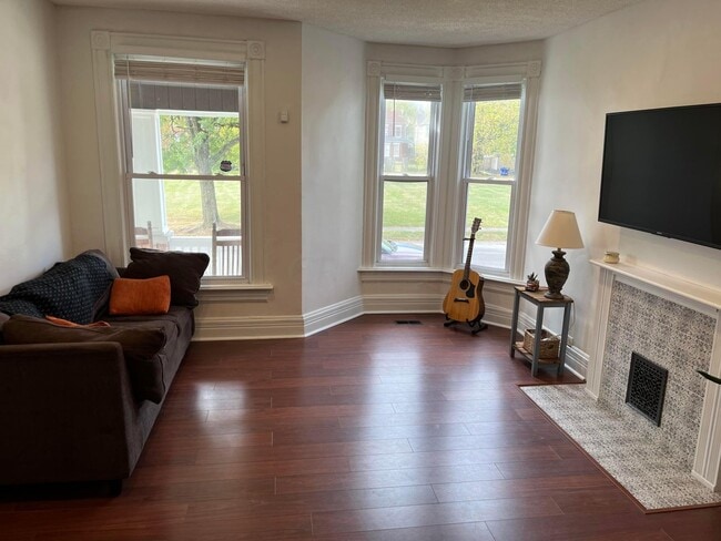 Photo - 214 N 17th St