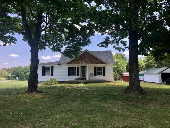 Building Photo - 1764 Quinland Lake Rd Rental