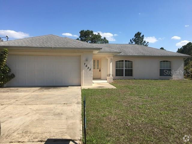 Building Photo - "Charming 3-Bed Oasis with 2 Baths - 1420 ... Rental
