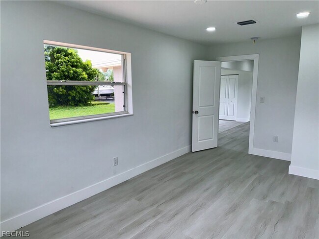 Photo - 6187 Island Park Ct