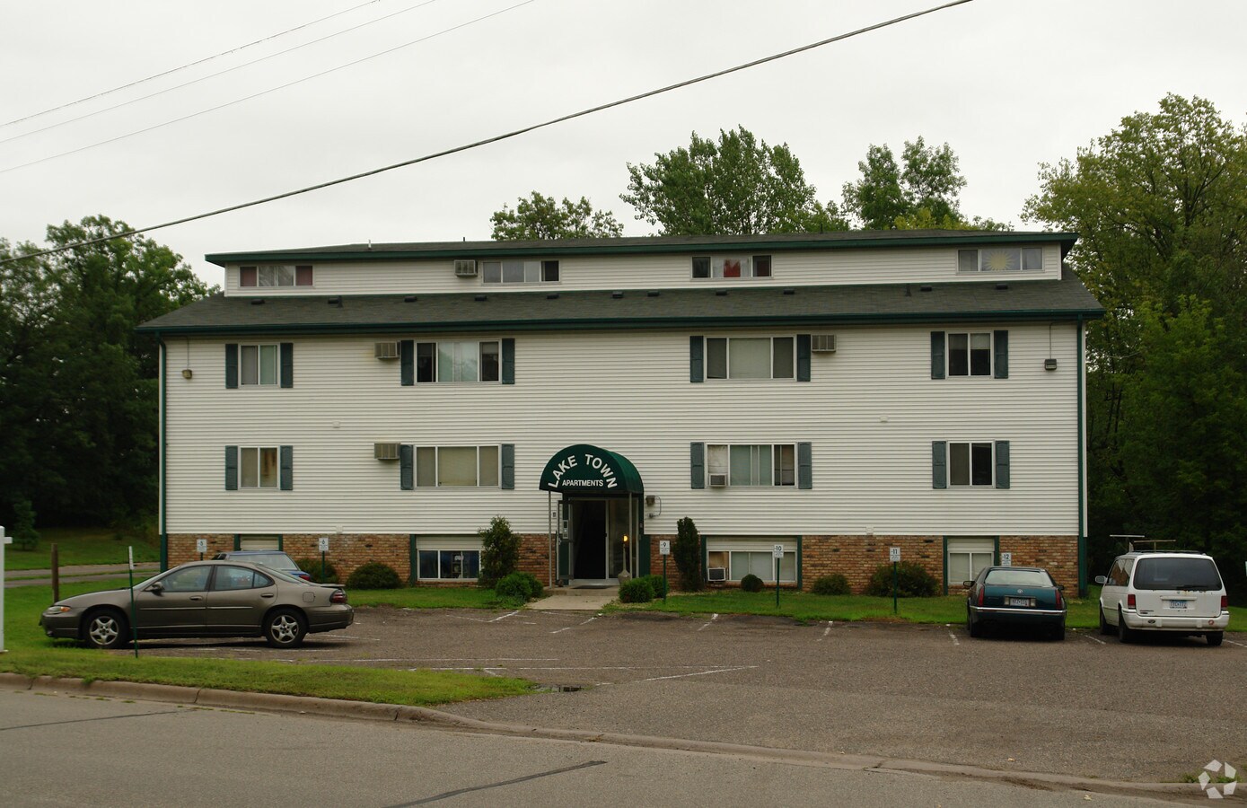 Photo - Lake Town Apartments