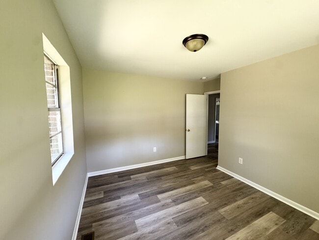 Photo - 106 National Ave