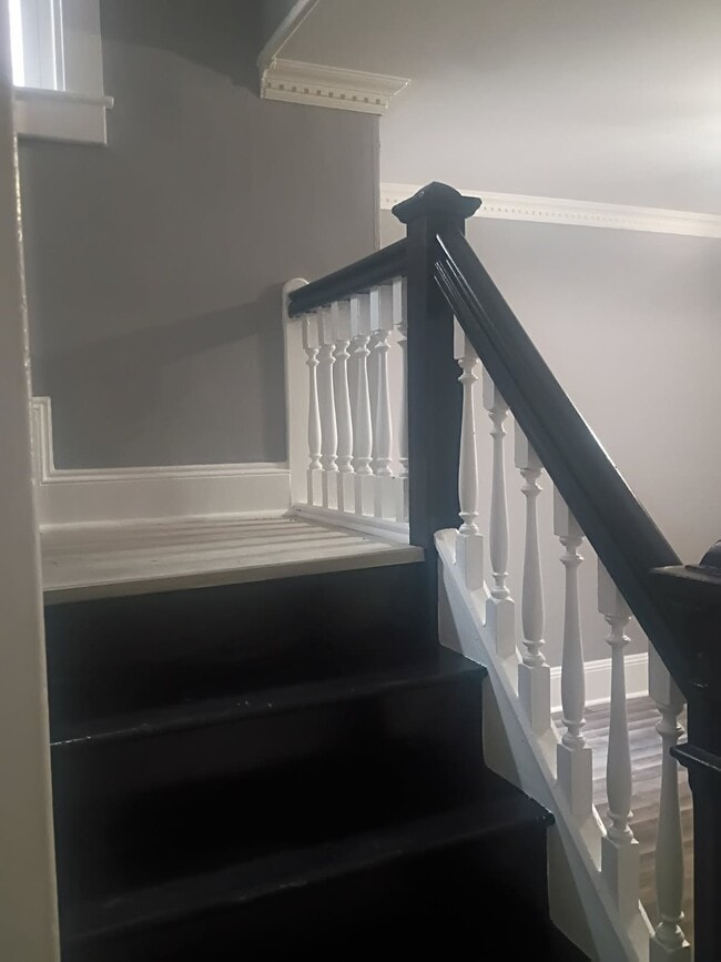 Photo - 208 Morris St