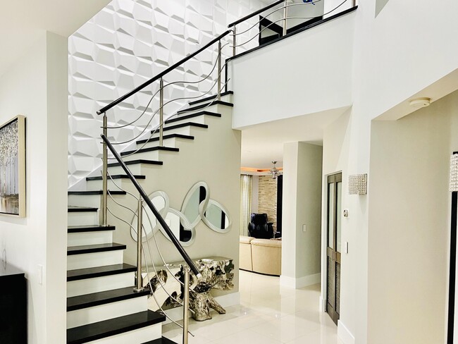 Photo - 3898 Falcon Ridge Cir