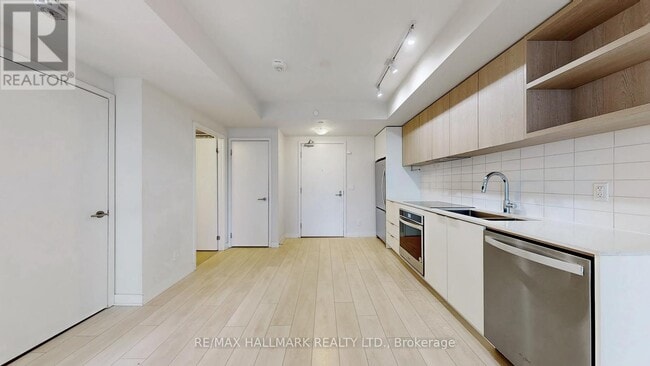 Photo - 6 Sonic Way Unit 808