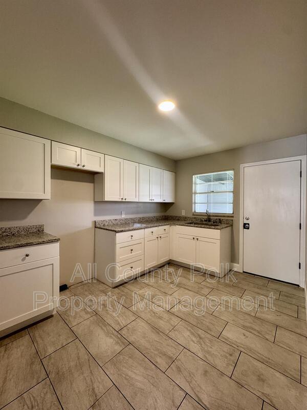 Photo - 1138 Sycamore St