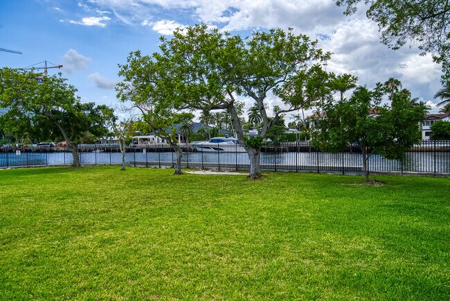 Photo - 2000 Atlantic Shores Blvd Unit 410