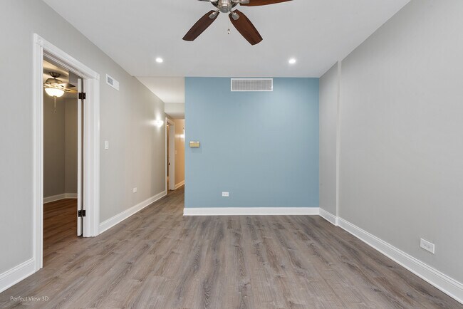 Photo - 2230 W Augusta Blvd Unit G