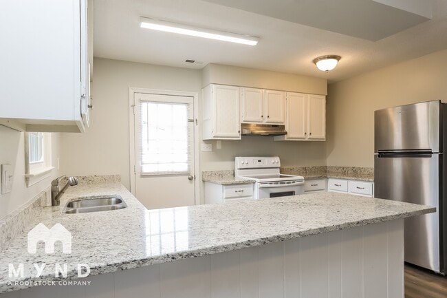 Photo - 201 Indian Trail