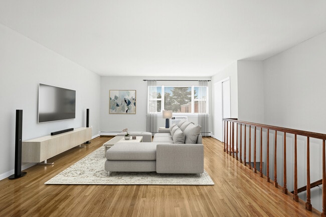 Photo - West End Gardens