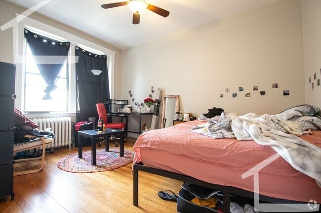 Building Photo - REALLY NICE BRIGHTON 3 BED CONDO!!!!