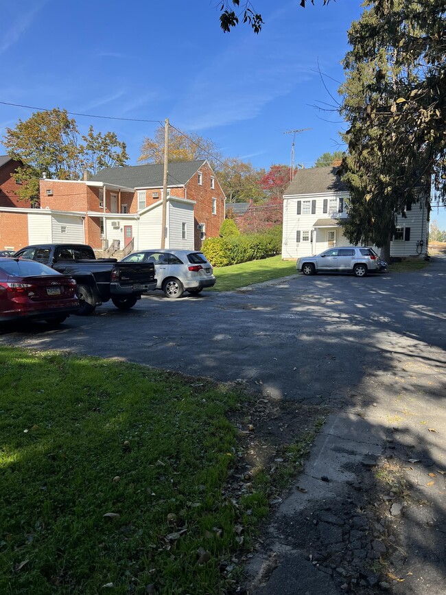 Photo - 128 W Frederick St