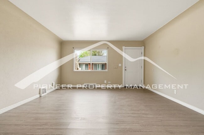 Photo - Charming Duplex with Washer/Dryer and Garage