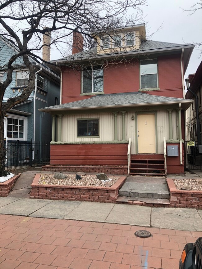 Frente de la casa - 1369 North Ogden Street Unidad Apt. 1