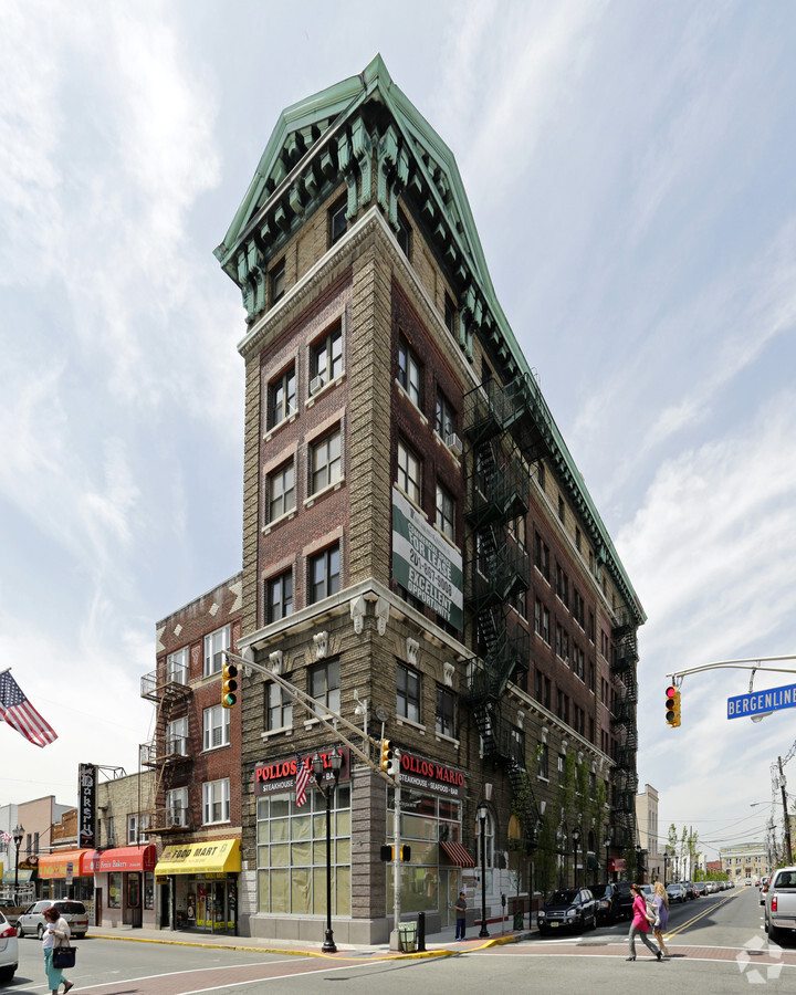 Photo - 507-509 43rd St Apartments