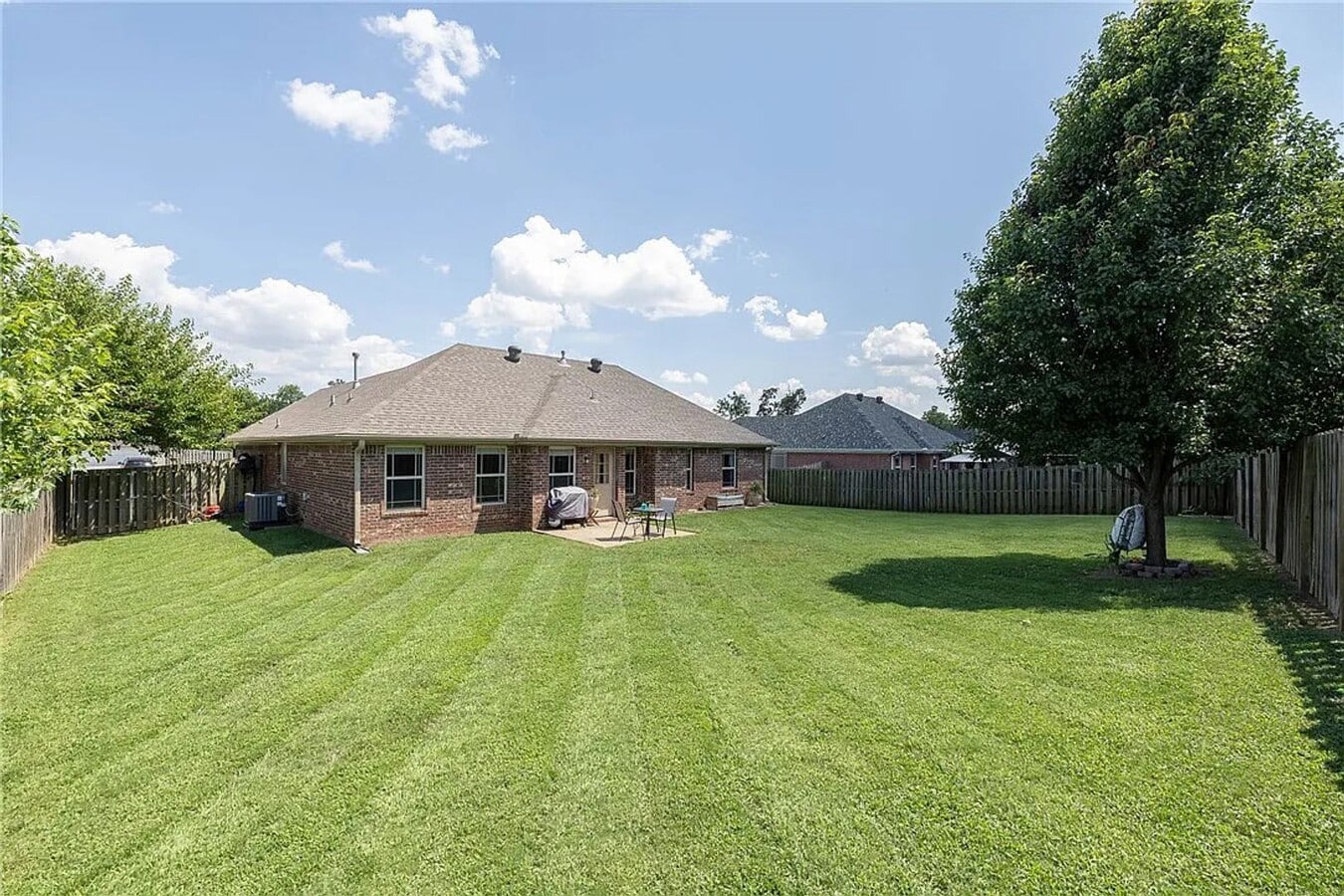 Photo - 421 Coopers Wy