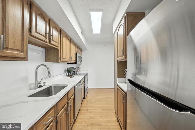 Building Photo - 2230 George C Marshall Dr Unit 814 Rental