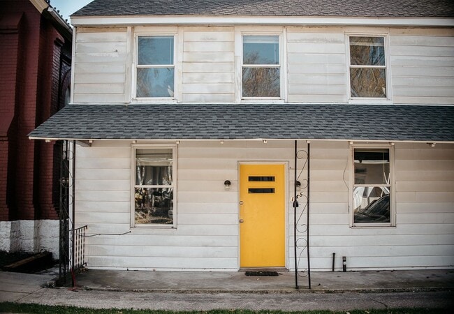 Building Photo - 145 Race St