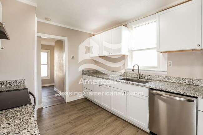 Photo - 628 Spruce St