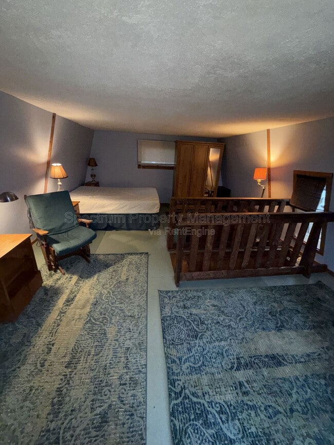 Photo - 115 Pinewoods Trail