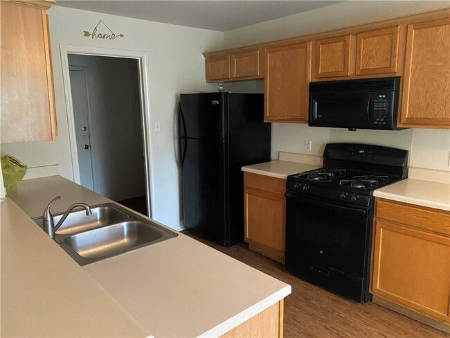 Photo - 1229 Vincent Pl