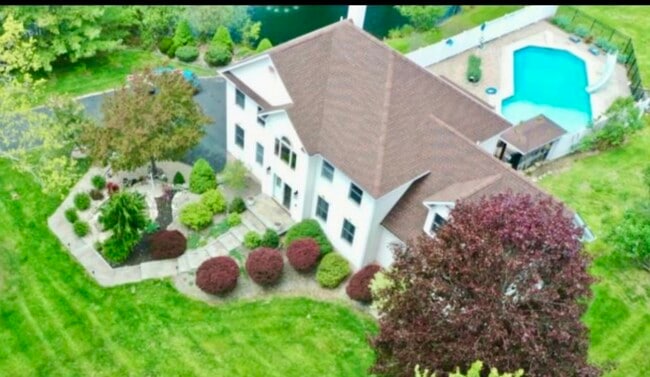 51 Saddle Ridge Dr Unidad Apartment