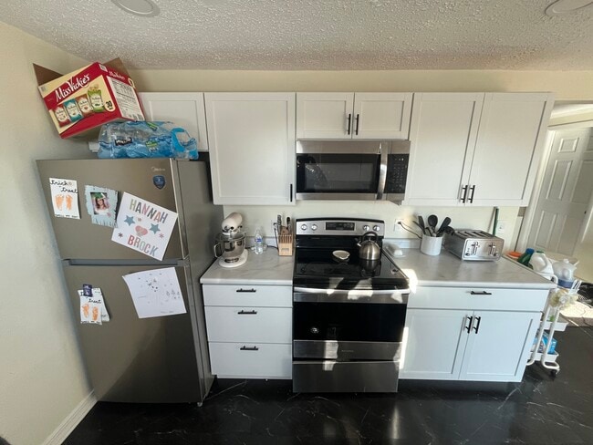 Photo - 3523 Valley St