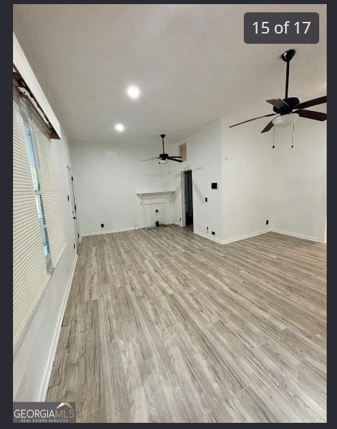 Photo - 836 Grady St S