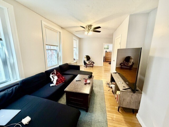 Photo - 6 Foster St Unit 4