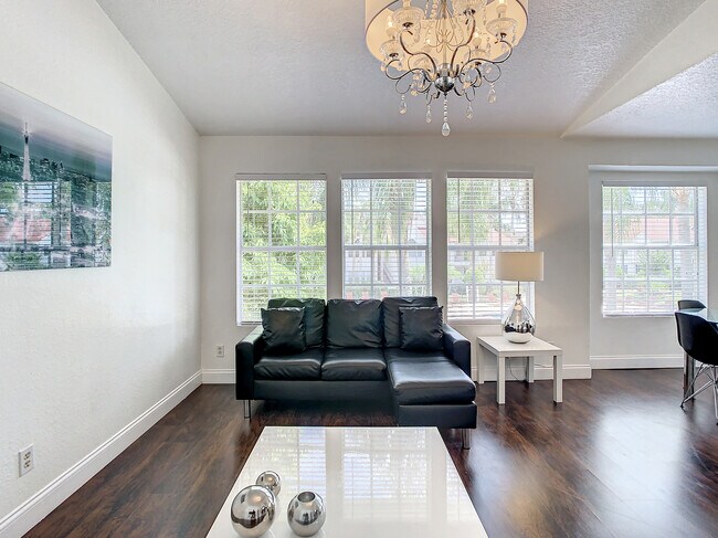 Photo - 11532 Westwood Blvd Unit 628