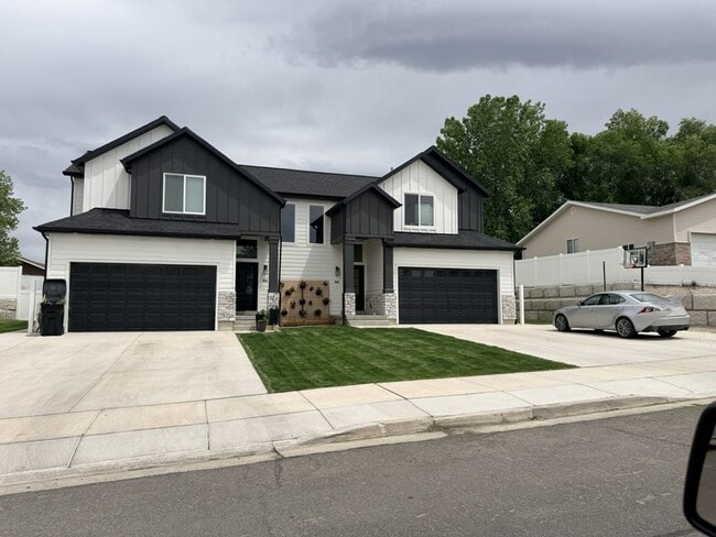 Photo - 1537 S 600 E